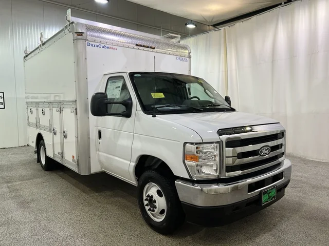 2026 Ford E-Series Cutaway E-350 SRW
