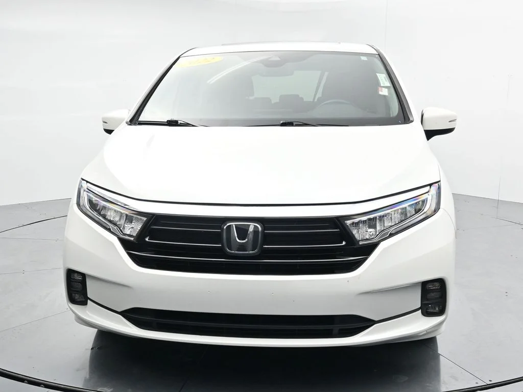 Used 2022  Honda EX-L image 2