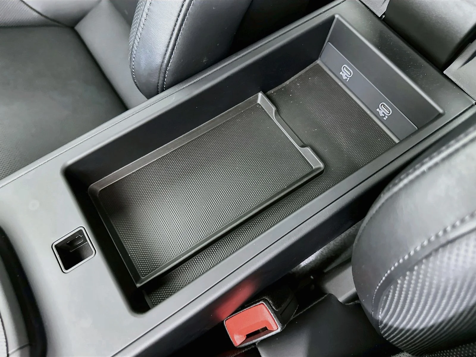 Used 2022  Porsche  image 30