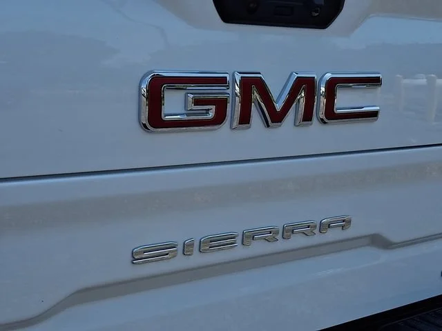 New 2026 Summit White GMC AT4 image 22