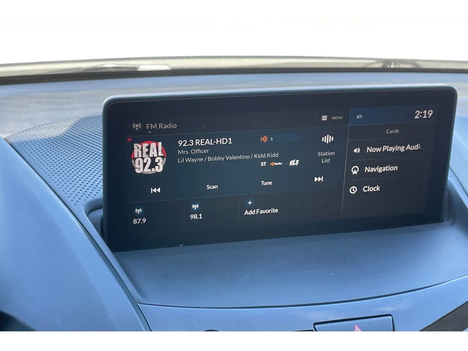 Used 2023 Platinum White Pearl Acura w/Technology Package image 25