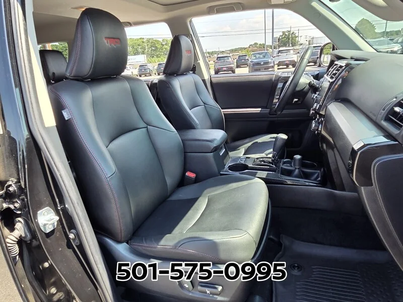 Used 2021 Midnight Black Metallic TOYOTA VENTURE 4WD image 19