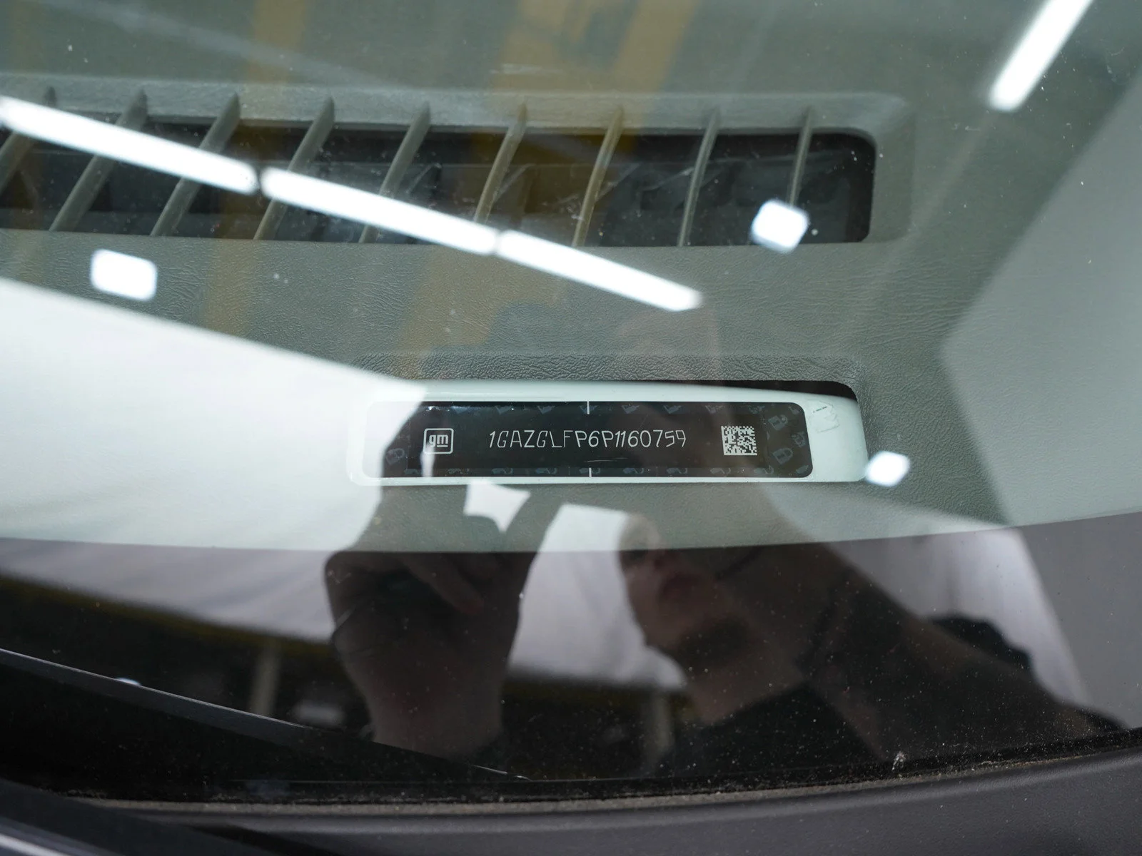 Used 2023 Summit White Chevrolet LS image 29