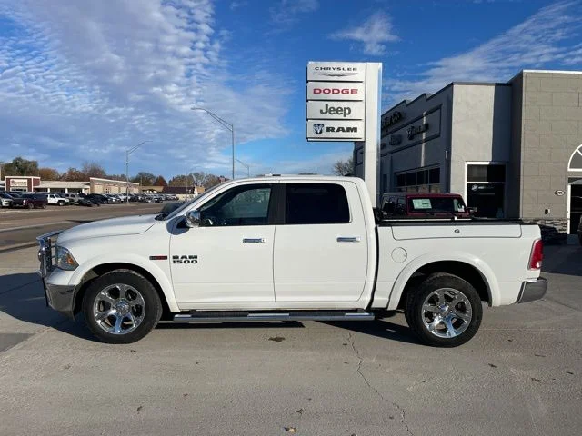 2018 RAM 1500 Laramie 4x4 Crew Cab 5'7's photo
