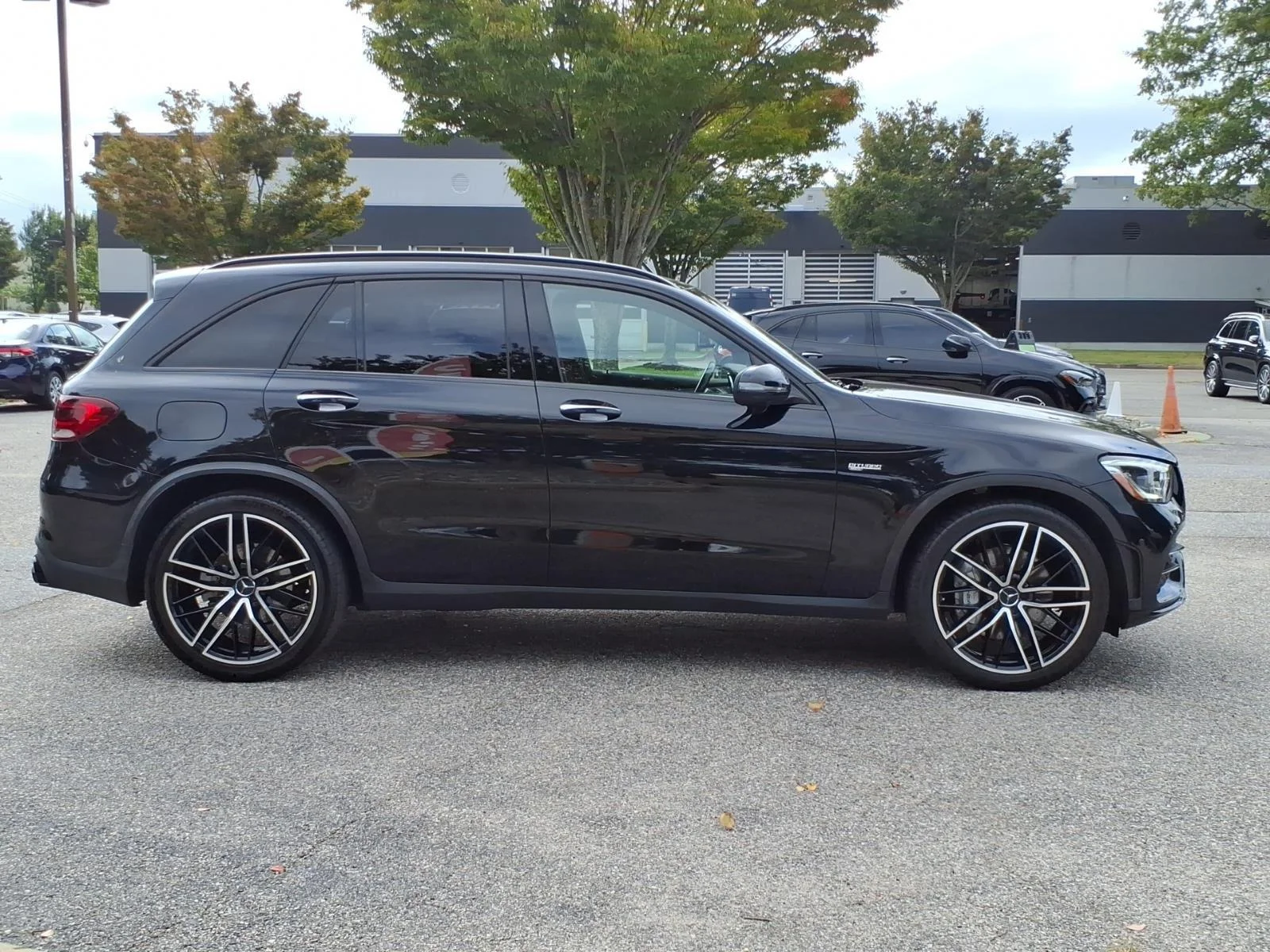 Used 2021 Obsidian Black Metallic Mercedes-Benz AMG® GLC 43 image 7