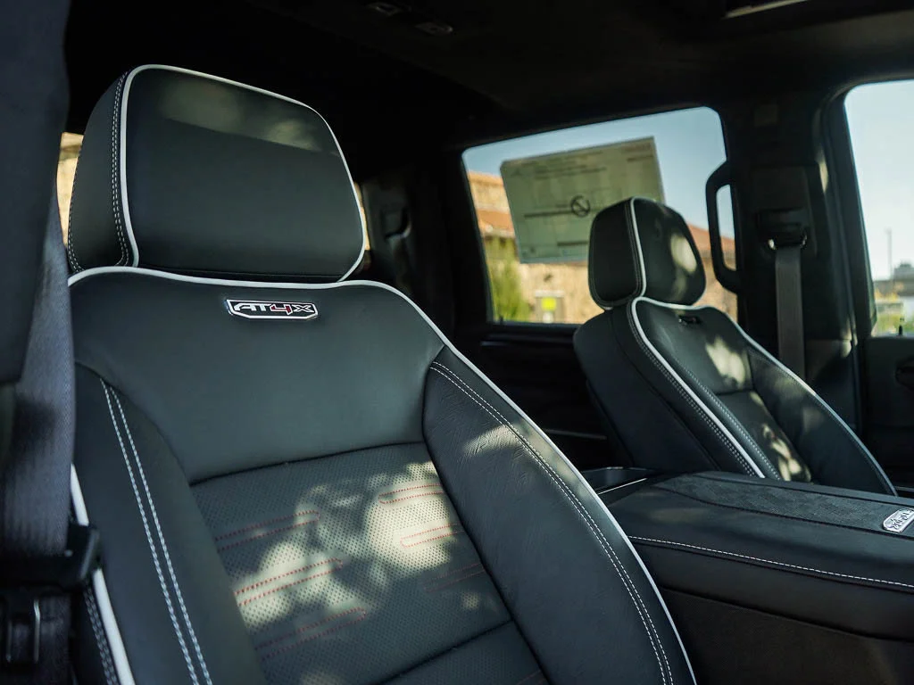 New 2026 Summit White GMC AT4X image 9