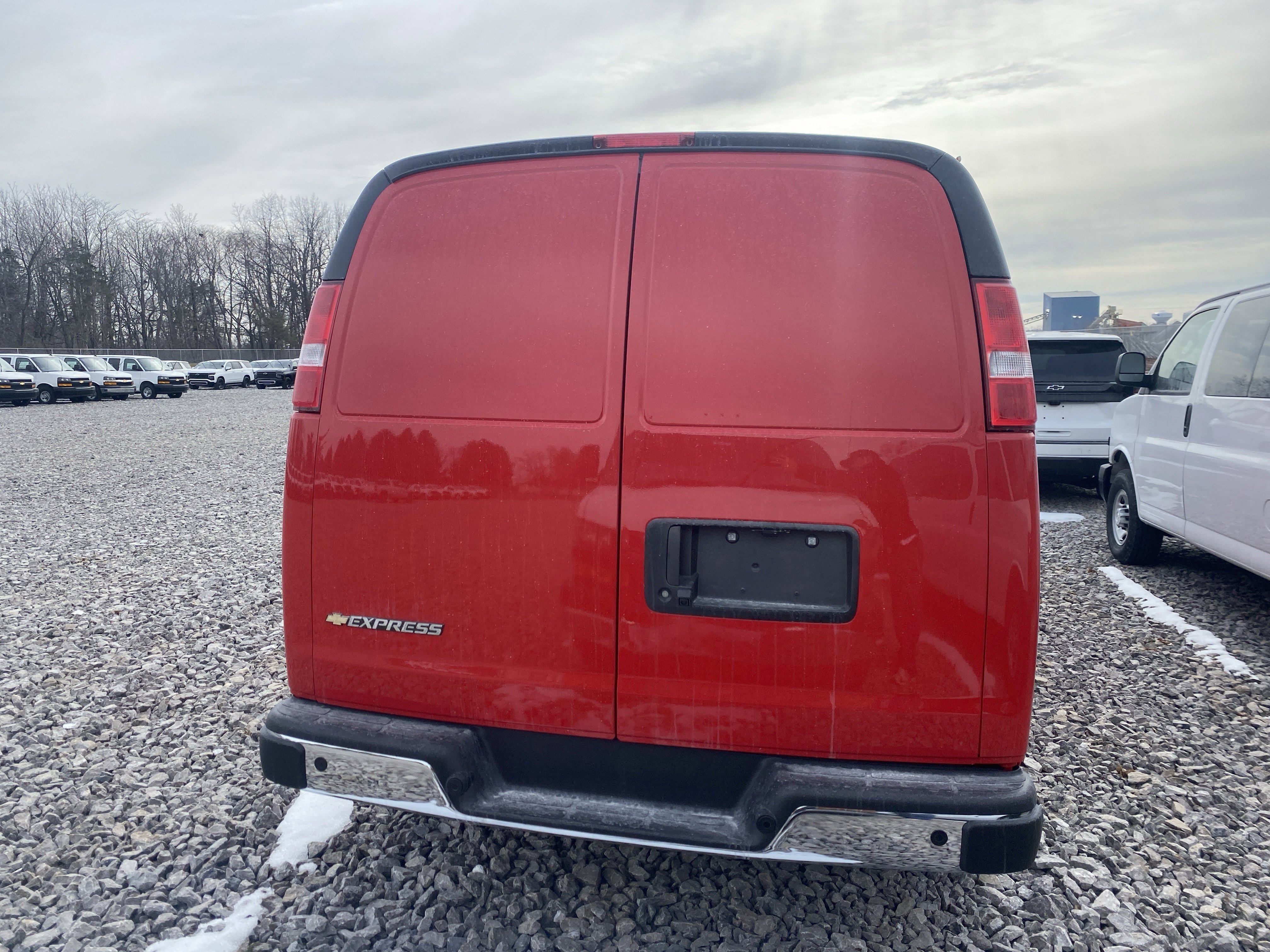 2025 Chevrolet Express Cargo Work Van - Photo 6