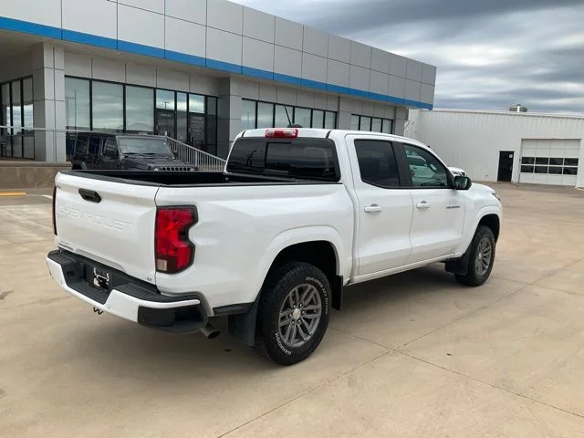 Used 2024 White Chevrolet LT image 37