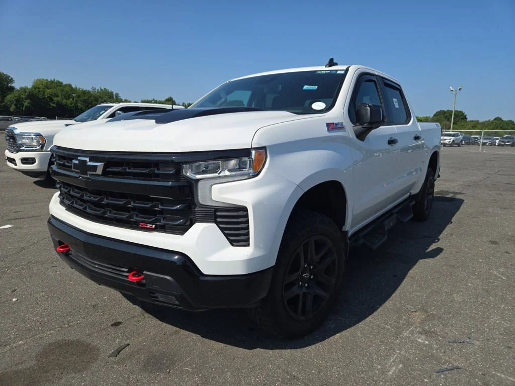 Used 2023 White Chevrolet LT Trail Boss image 10