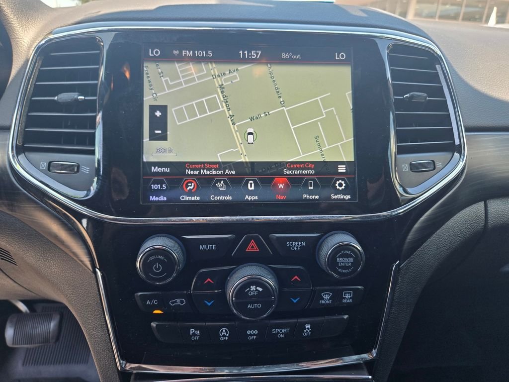 Used 2020 Black Jeep Laredo image 16