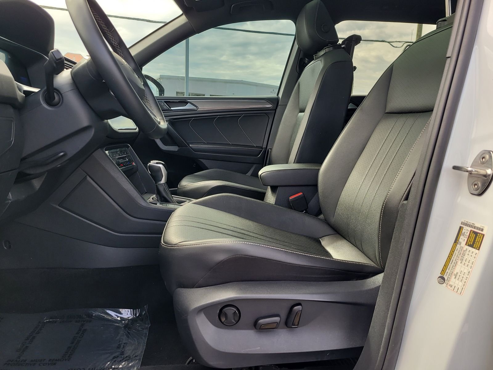 2023 Volkswagen Tiguan SE R-LINE BLACK - Photo 19