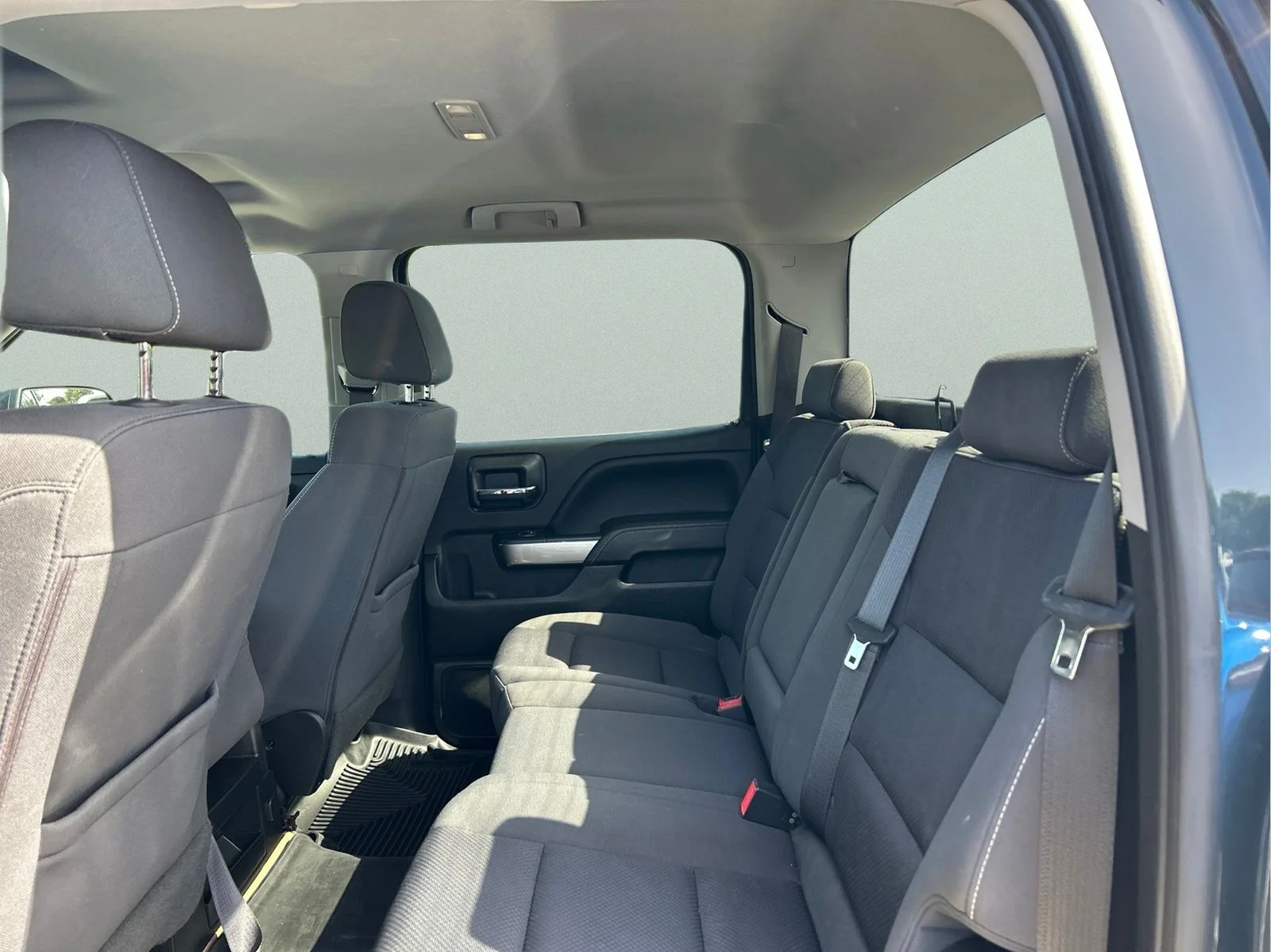 Used 2018 Graphite Metallic Chevrolet LT image 10
