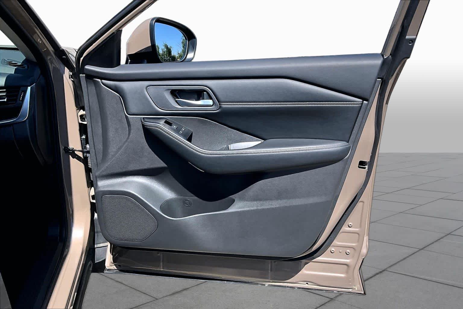 Used 2024 Baja Storm Metallic Nissan SV image 21