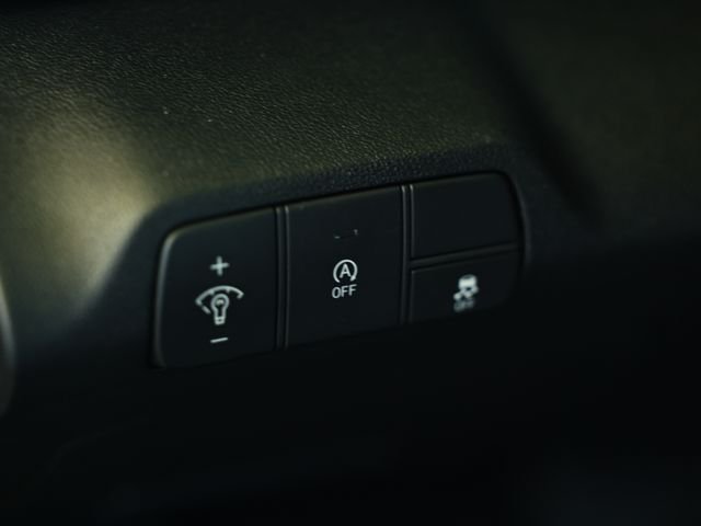 Used 2026 Fluid Metal Hyundai SE image 19