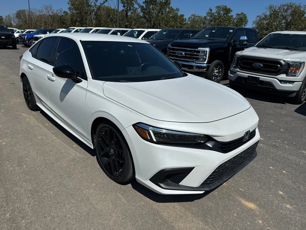 Used 2023 Platinum White Pearl Honda Sport image 3