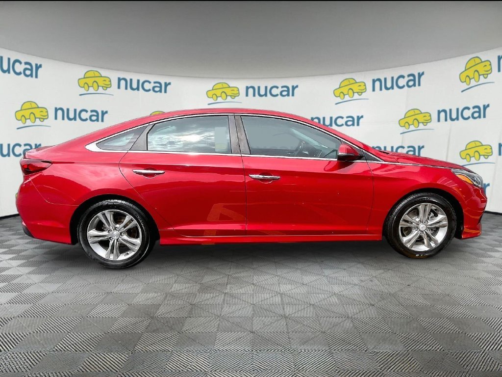 Used 2018 Red Hyundai SEL image 7