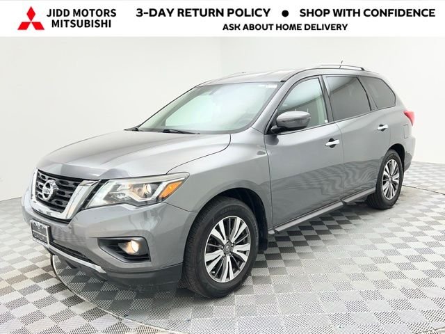 2017 Nissan Pathfinder SV