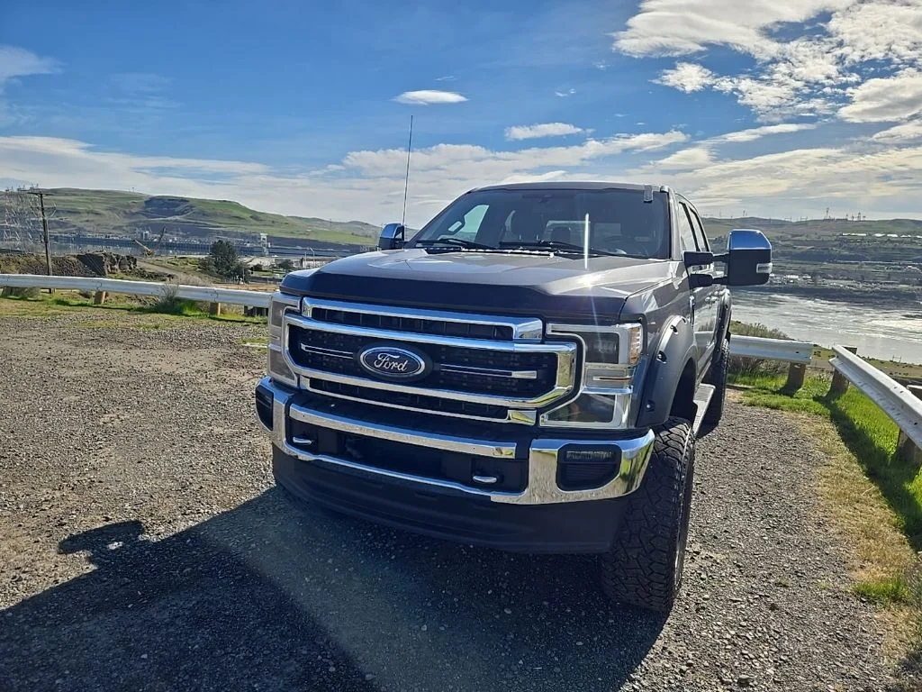 Used 2021 Carbonized Gray Metallic Ford Lariat image 8