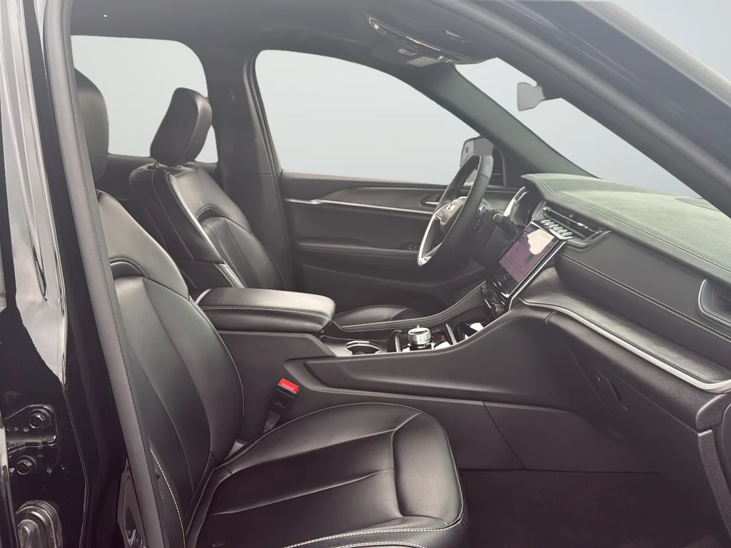 Certified Used 2025 Black Jeep Limited image 15
