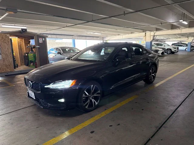 2024 Volvo S60 Plus - Photo 2