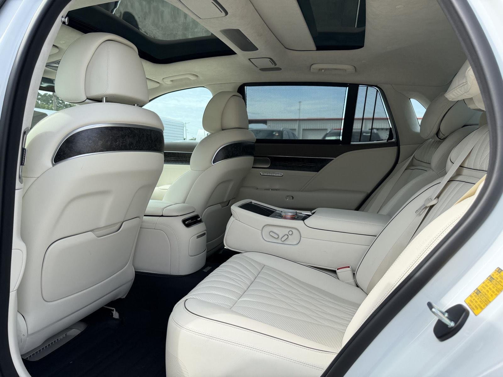 Used 2025 Uyuni White Genesis 3.5T e-SC image 17