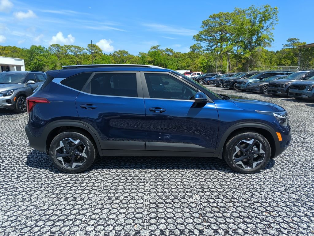 New 2026 Dark Ocean Blue Kia EX image 8