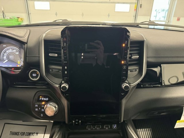New 2026 Bright White Clear-Coat Exterior Paint RAM Laramie image 18