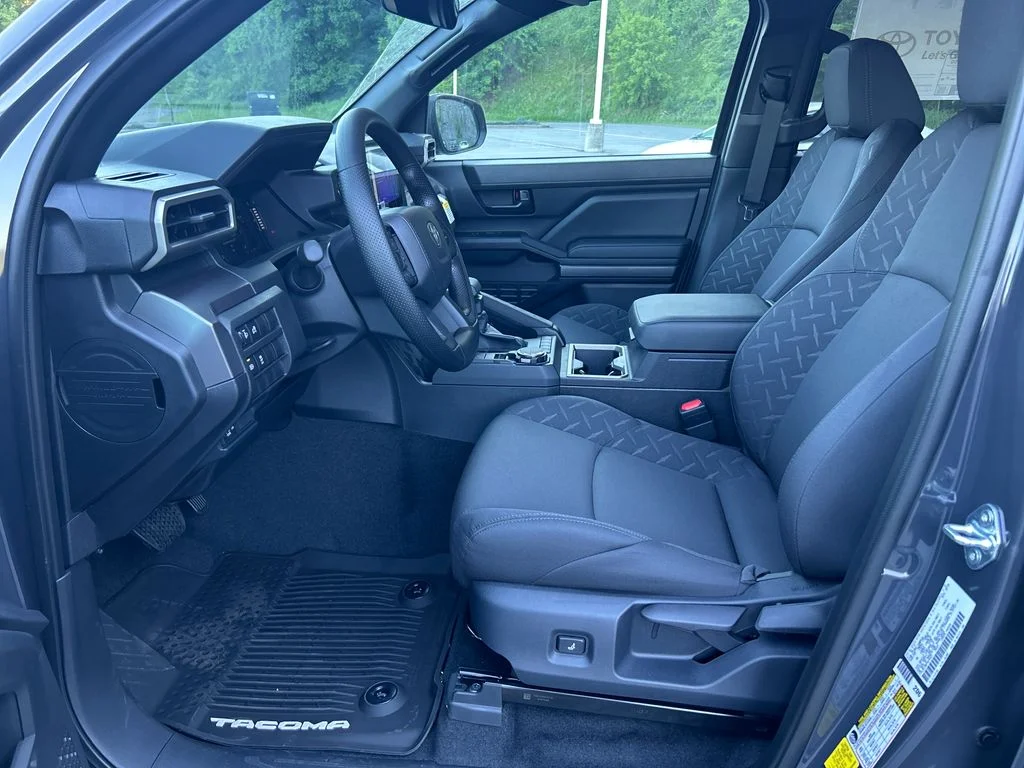New 2026 Underground Toyota SR5 image 17