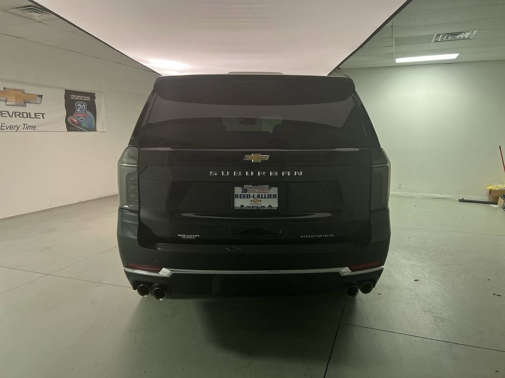 2026 Chevrolet Suburban Premier - Photo 7