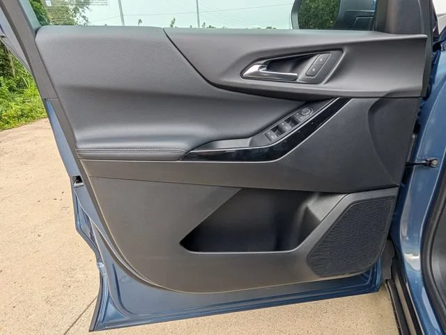 New 2027 Lakeshore Blue Metallic Chevrolet LT image 12