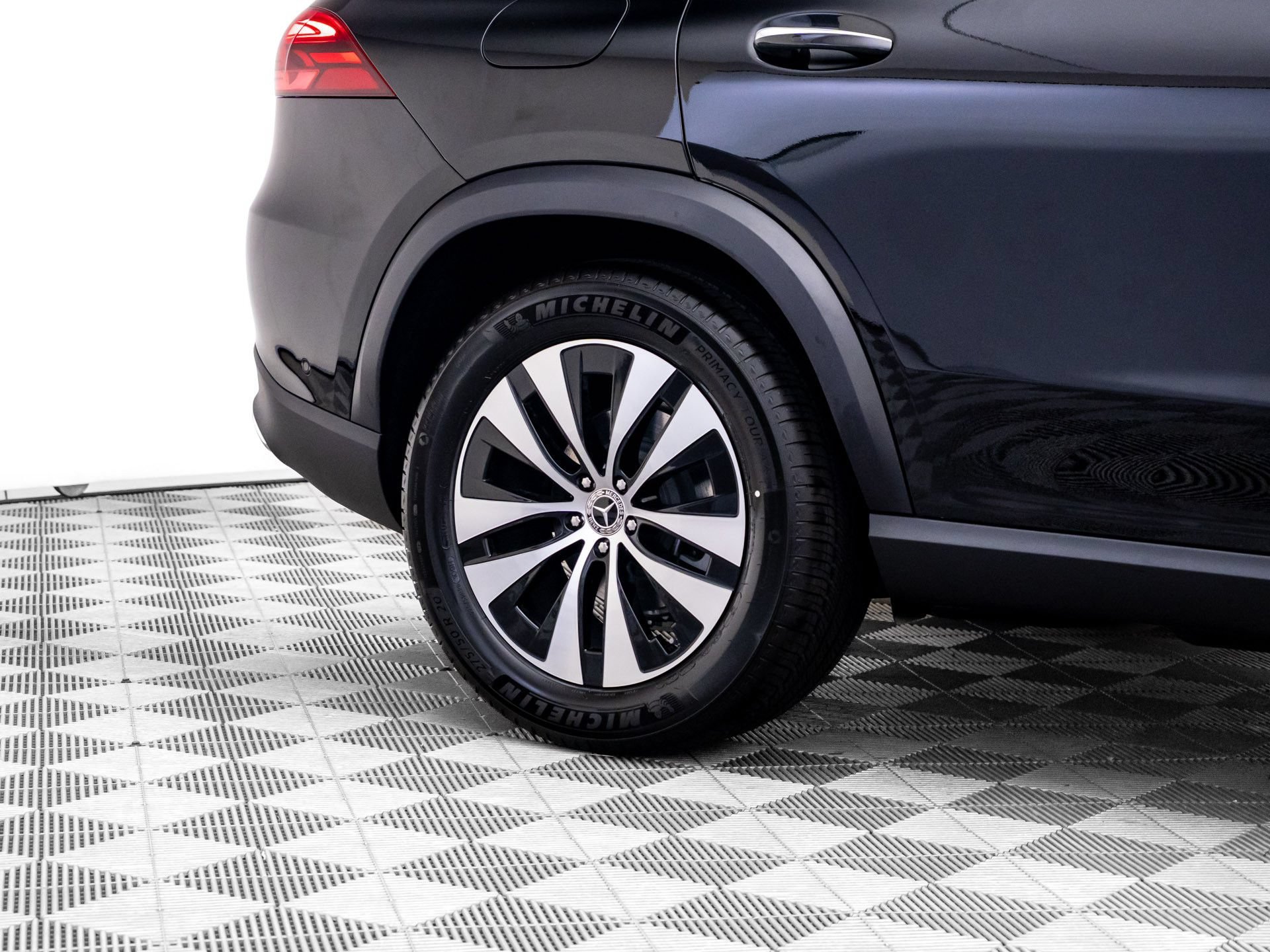 New 2026 Black Mercedes-Benz GLE 350 image 75