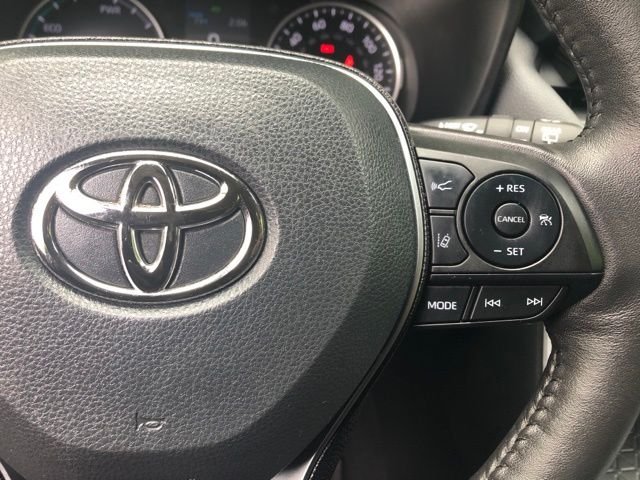 Used 2022 Blue Toyota XLE Premium image 28
