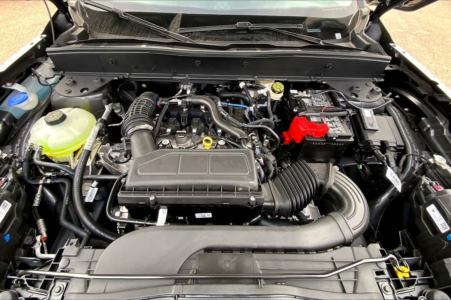 New 2025 Carbonized Gray Metallic Ford Outer Banks® image 16
