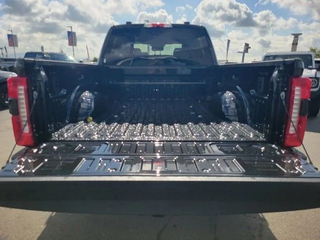 New 2026 Agate Black Metallic Ford F-250® Lariat® image 12