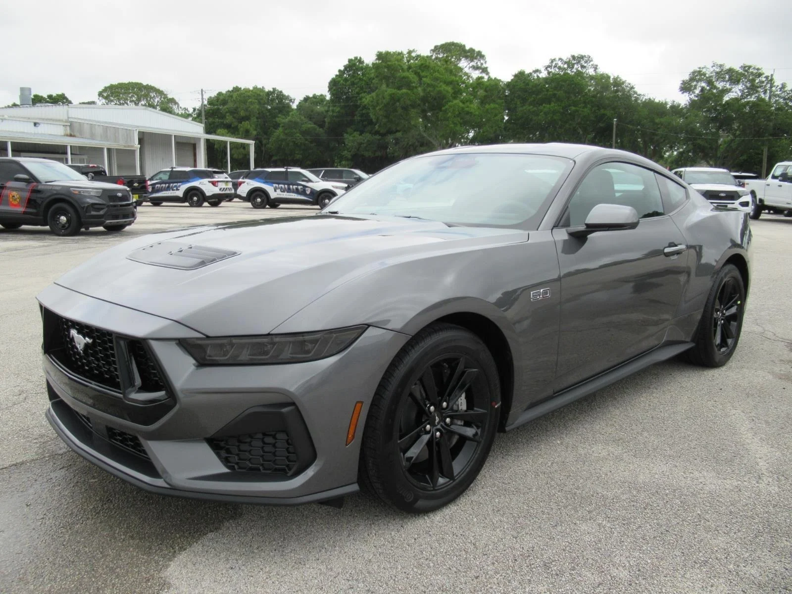 Used 2026 Carbonized Gray Ford GT Premium image 3