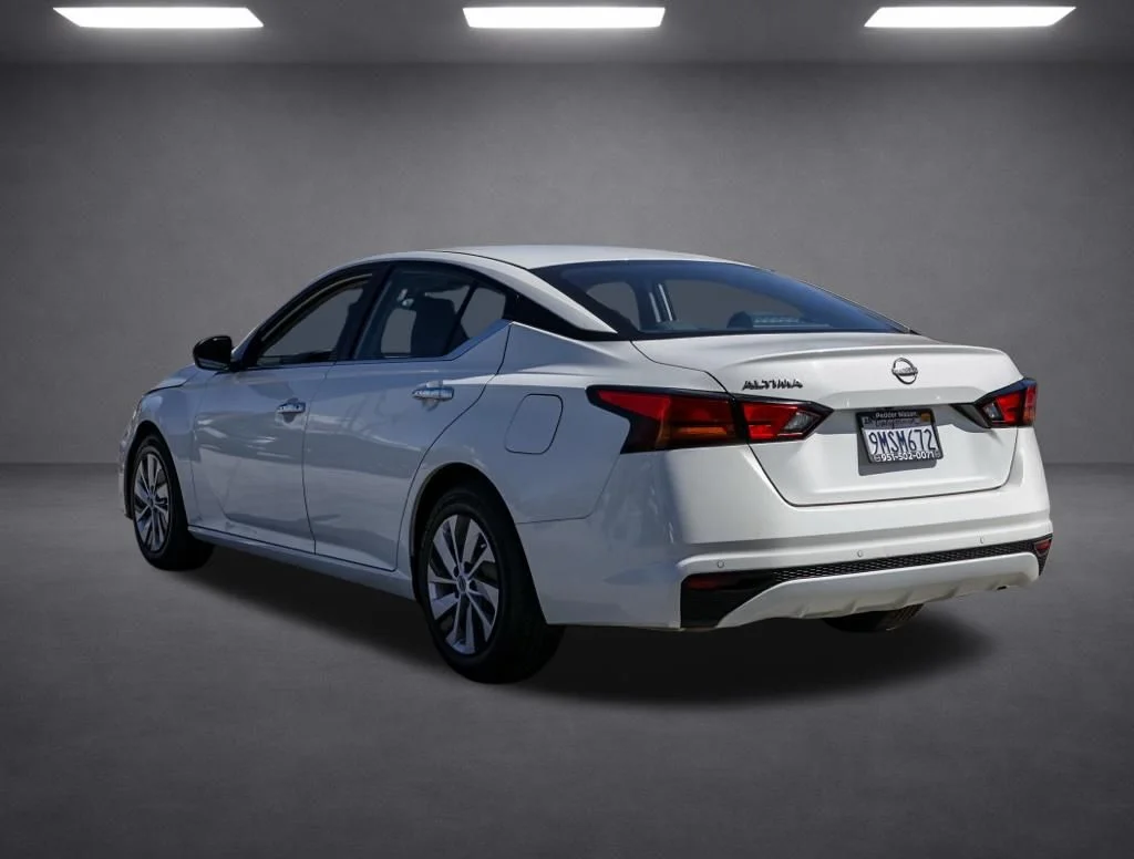 Used 2024 White Nissan 2.5 S image 5