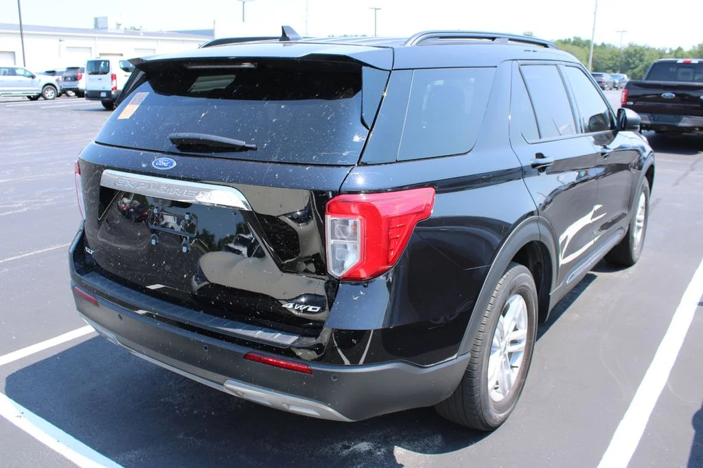 Used 2024 Black Metallic Ford XLT image 5