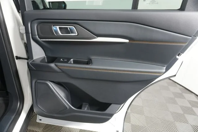 New 2027 Star White Metallic Tri-Coat Ford Tremor® image 32