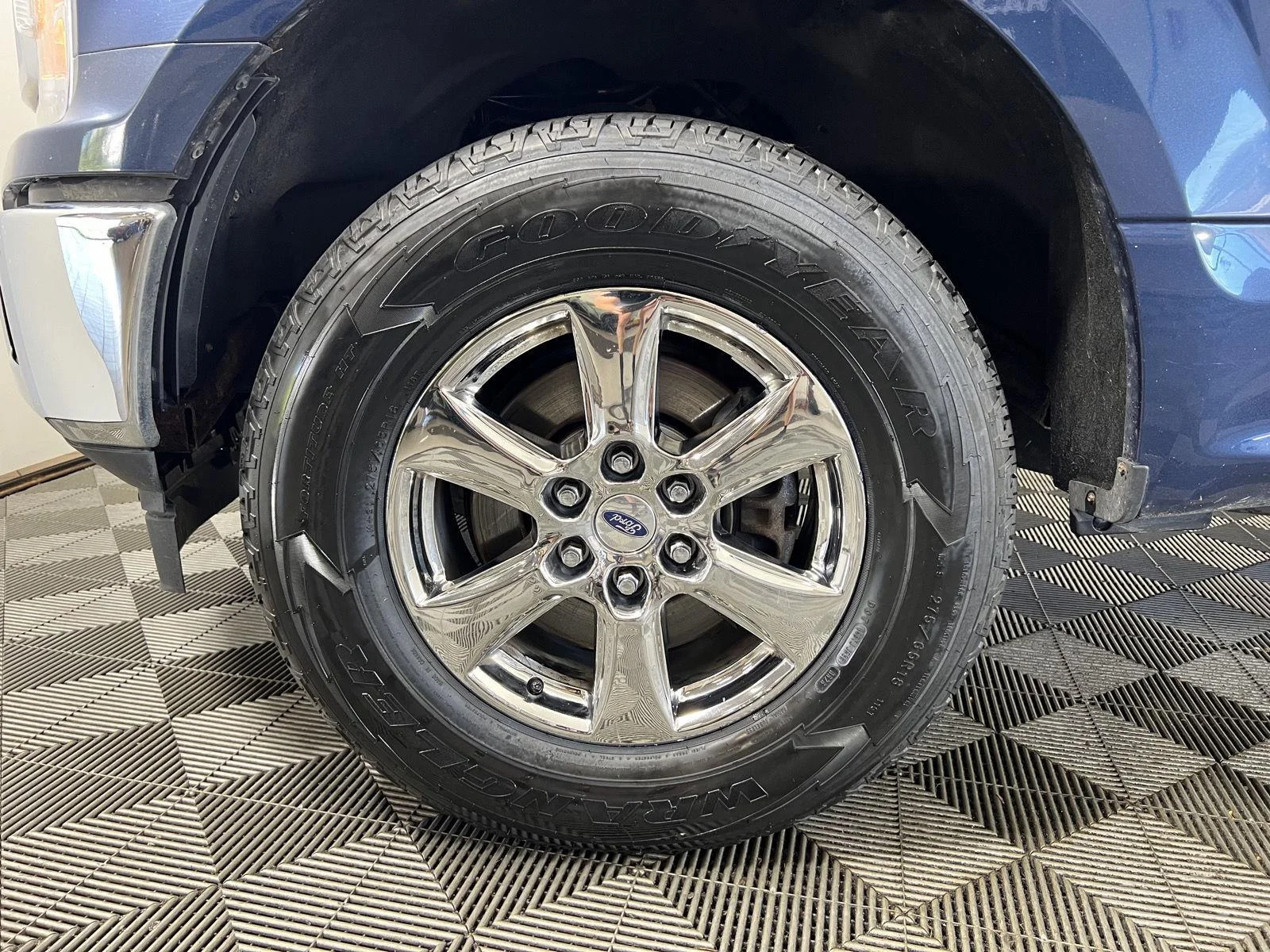 Used 2019 Blue Jeans Ford XLT image 9