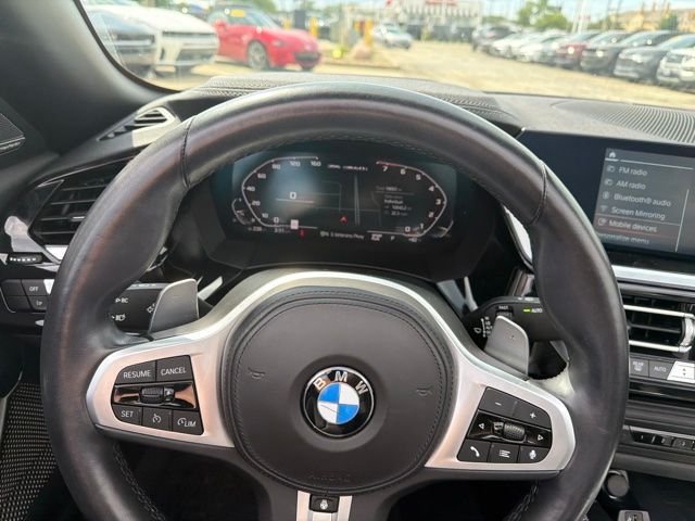 Used 2022 Gray BMW sDrive M40i image 7