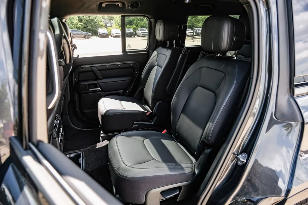 2025 Land Rover Defender V8 - Photo 47