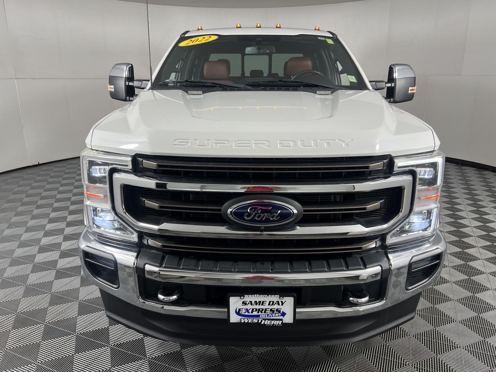 Used 2022 Star White Metallic Tri-Coat/Stone Gray Ford King Ranch image 26