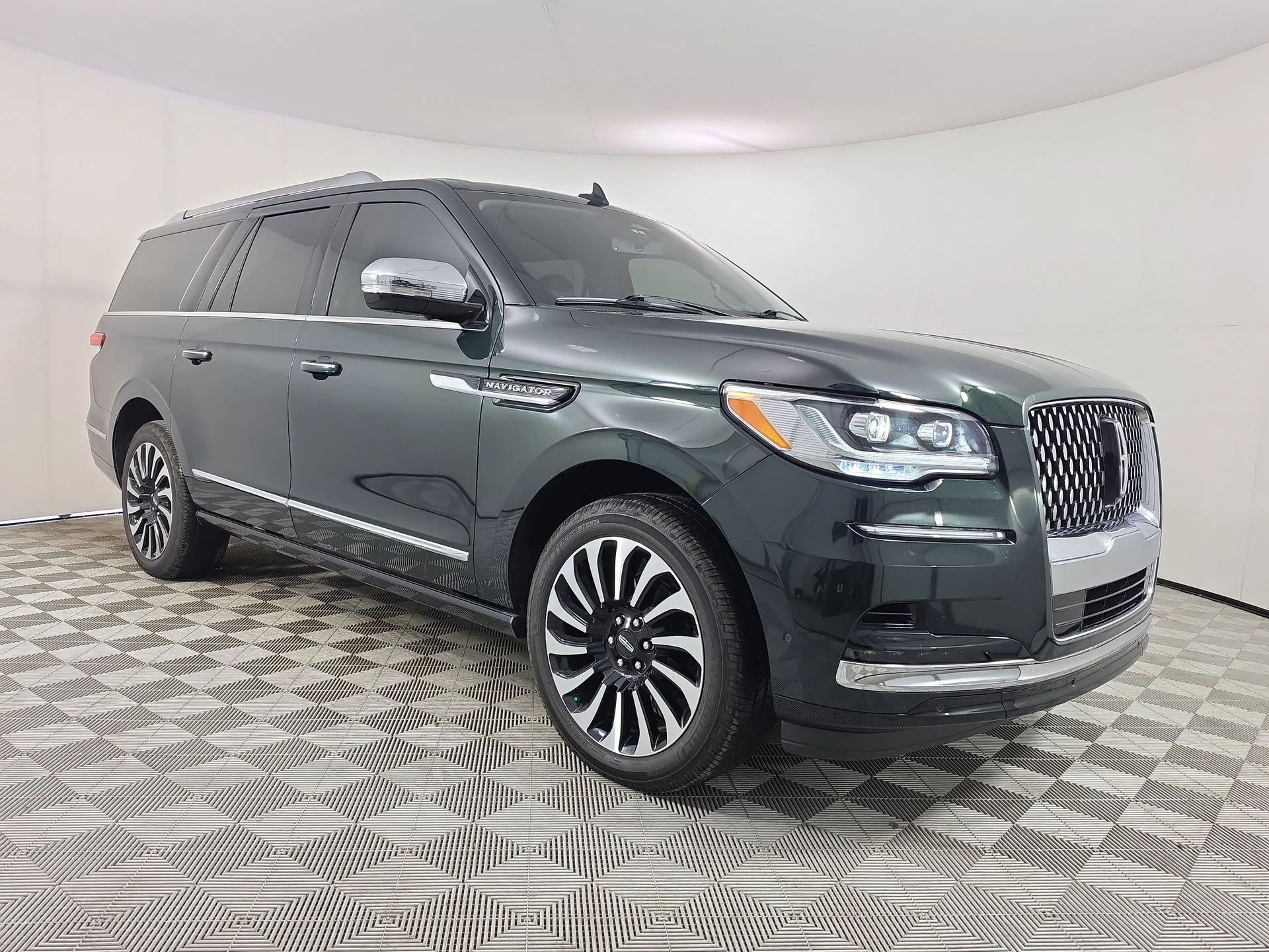 2024 Lincoln Navigator Black Label L 4WD's photo