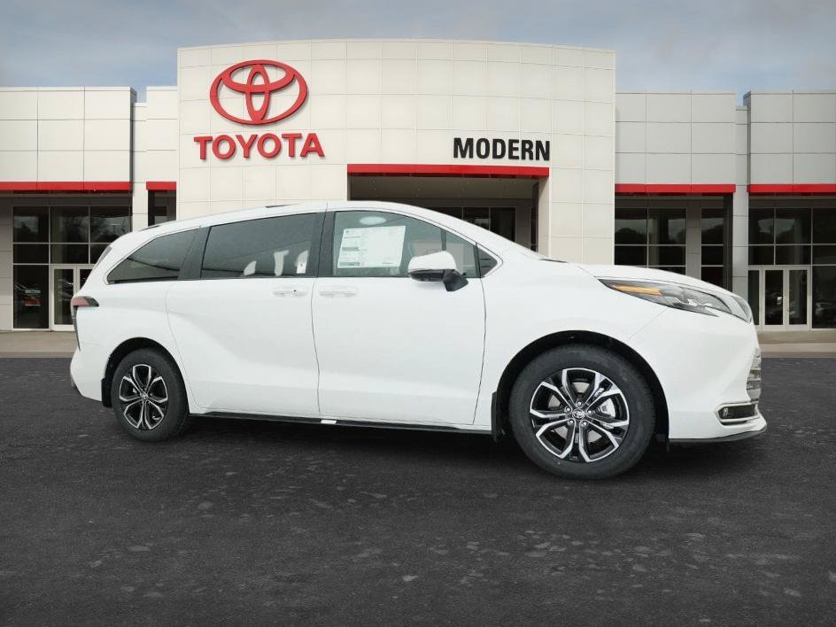 New 2026 Wind Chill Pearl Toyota Platinum image 11