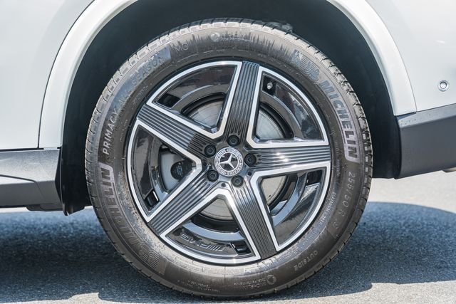 Certified Used 2025 Polar White Mercedes-Benz GLC 300 image 18