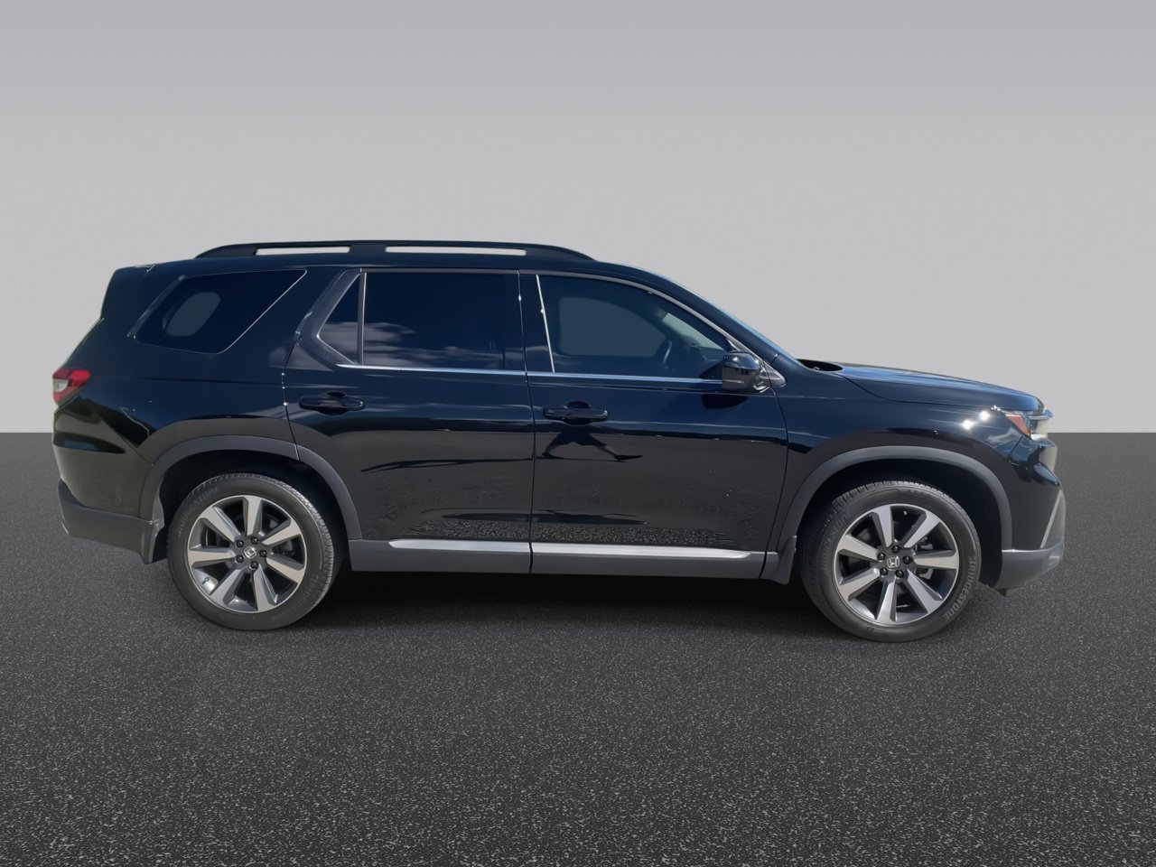 2025 Honda Pilot Elite - Photo 40