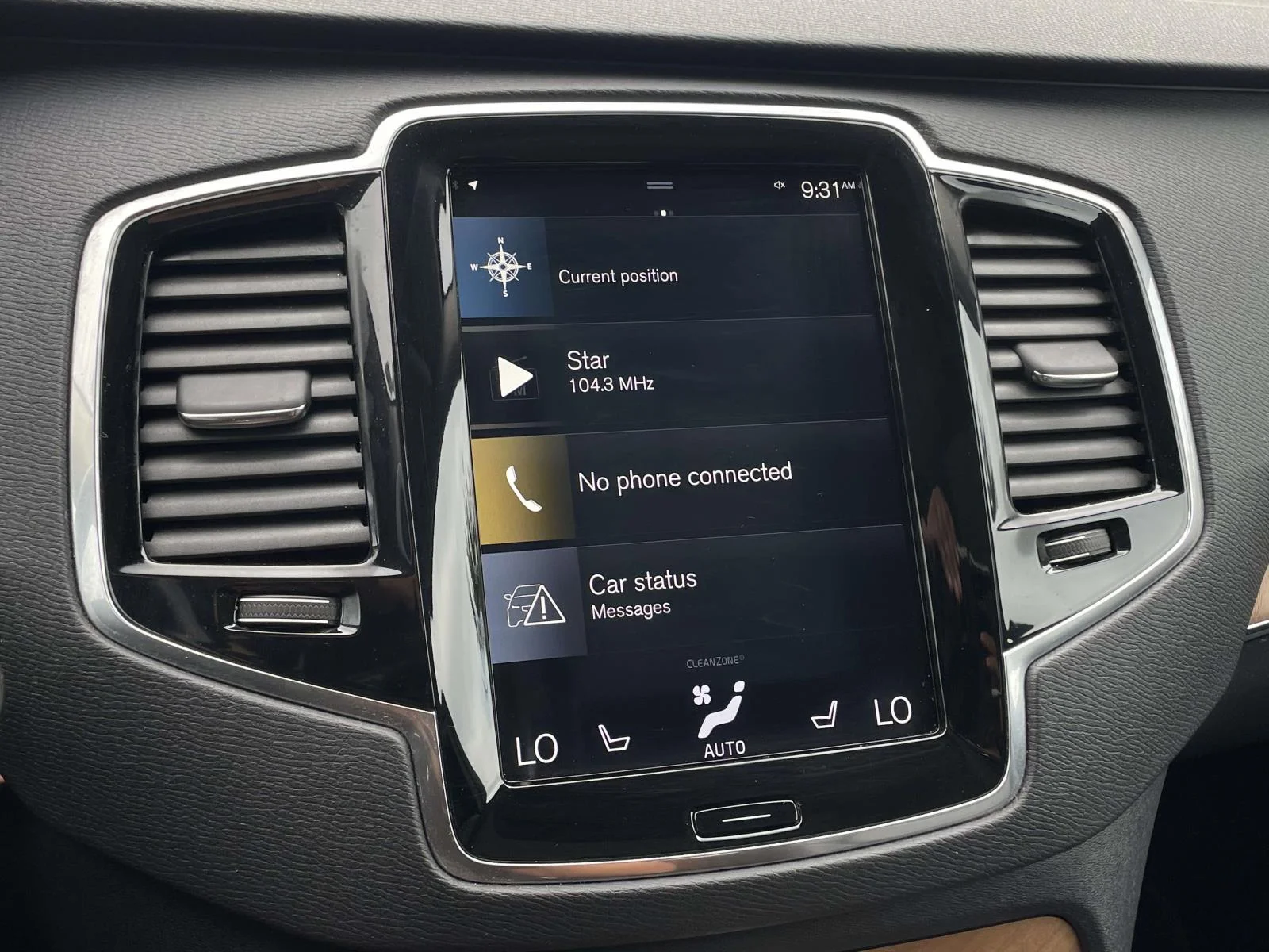 2022 Volvo XC90 Momentum - Photo 16