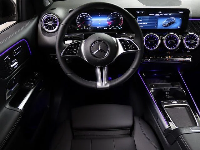 2025 Mercedes-Benz GLB Base - Photo 14