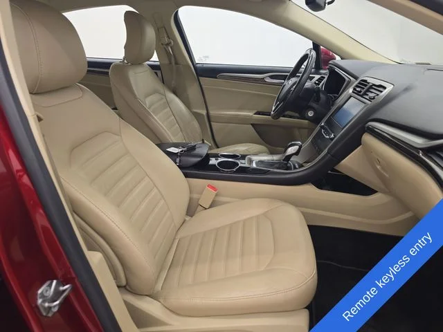 Used 2013 Ruby Red Metallic Ford SE image 10