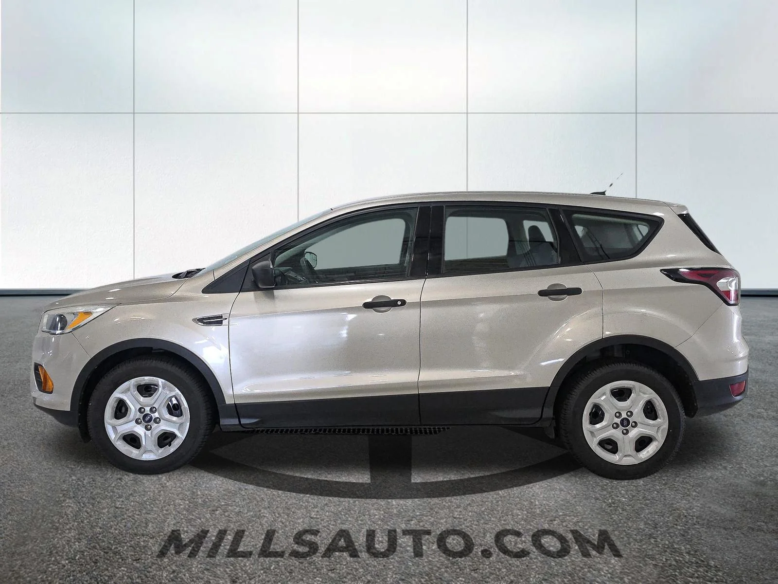 Used 2017 Gold Ford S image 3